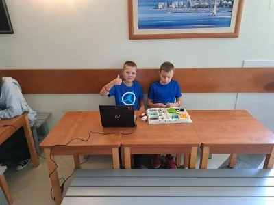 23 2zajecia z konstruowania i programowania robotow